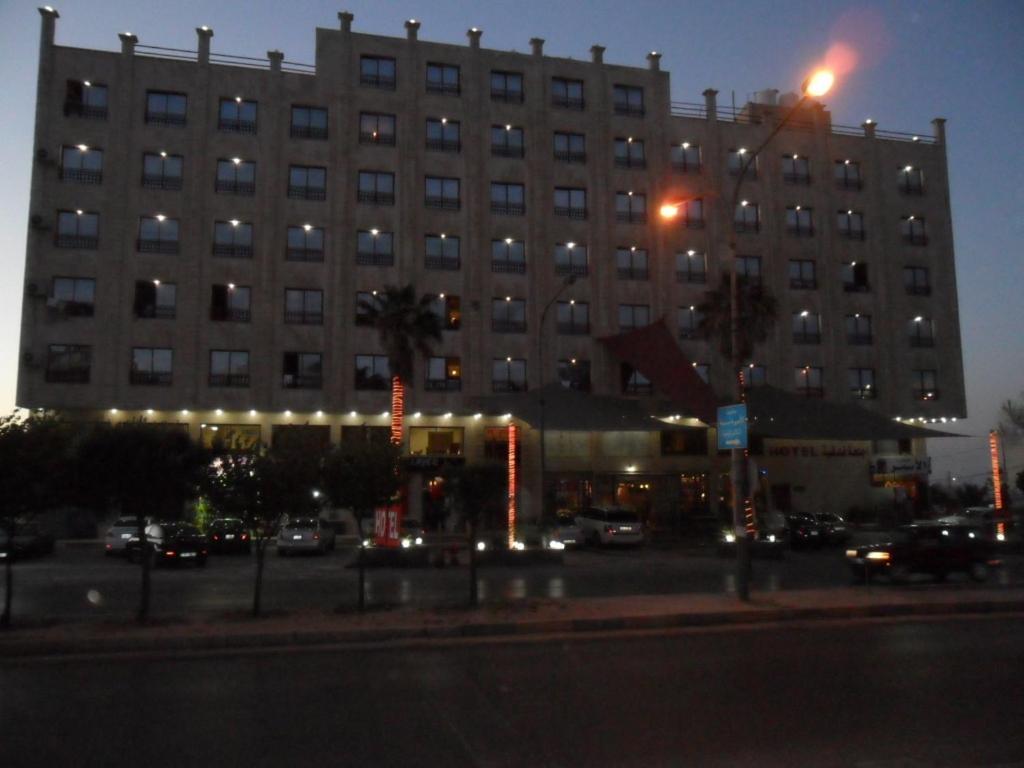 Yellow Rose Hotel Amman Eksteriør bilde